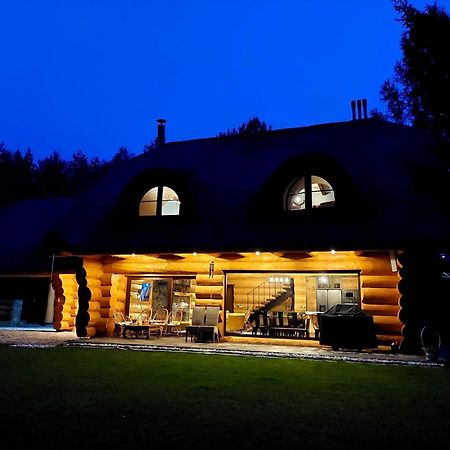Saski Zakatek, Wakacje W Bajkowym Domku!!! Mazury, Sauna, Jezioro, Pomost, Sasek Maly المظهر الخارجي الصورة